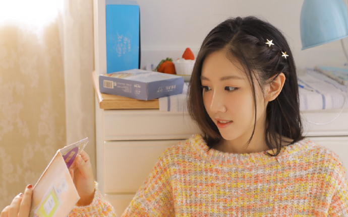 经历家暴后离婚，50岁脱口秀新人“房主任”出道